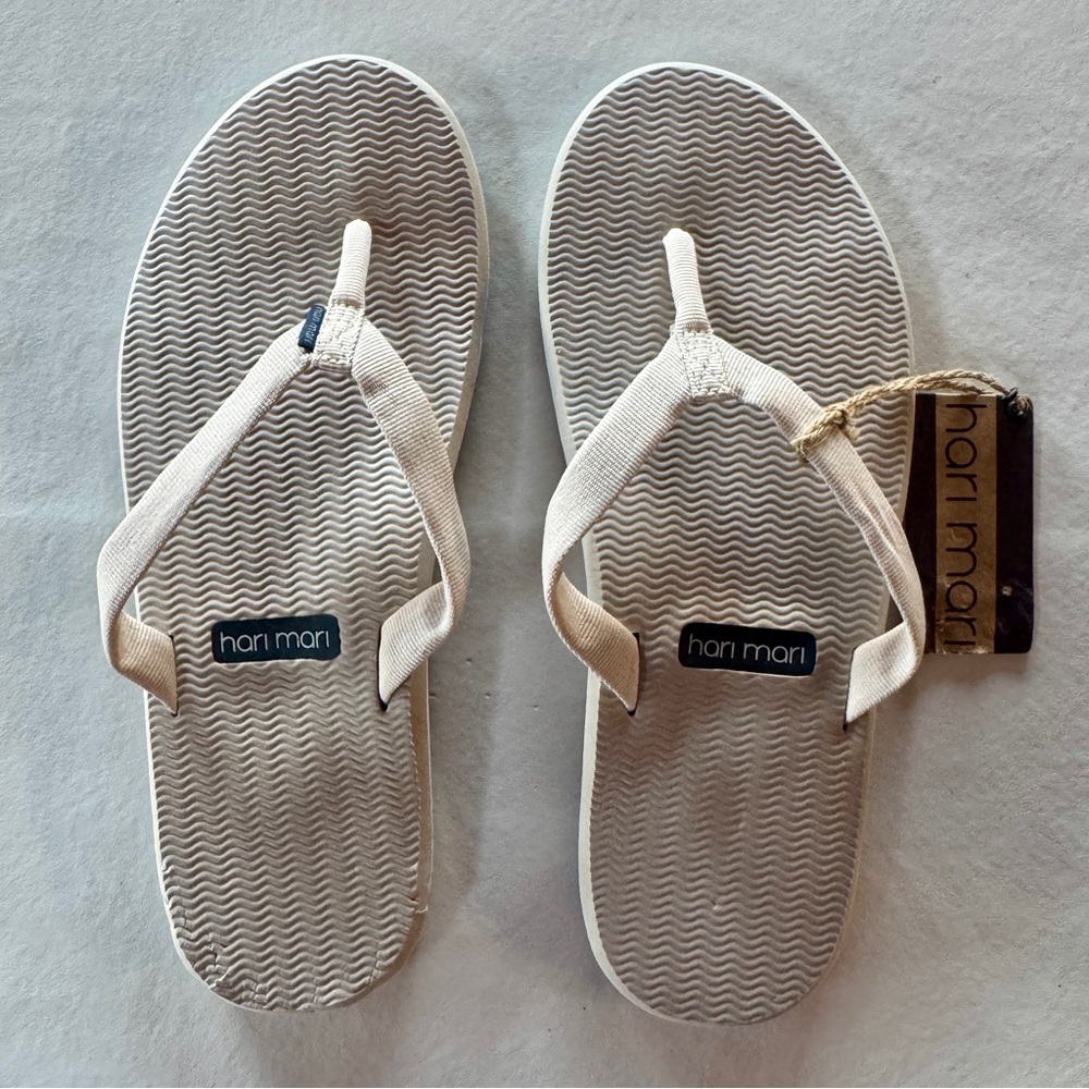 Hari Mari Dunes Waterproof Boat Safe Flip Flops in Cloud (10) - Picture 3 of 17